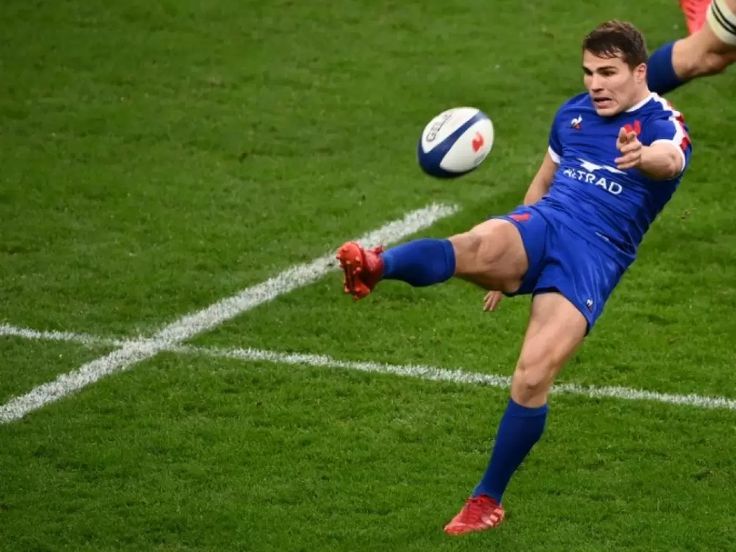 Antoine Dupont Poids & Taille: Key Rugby Player Profile